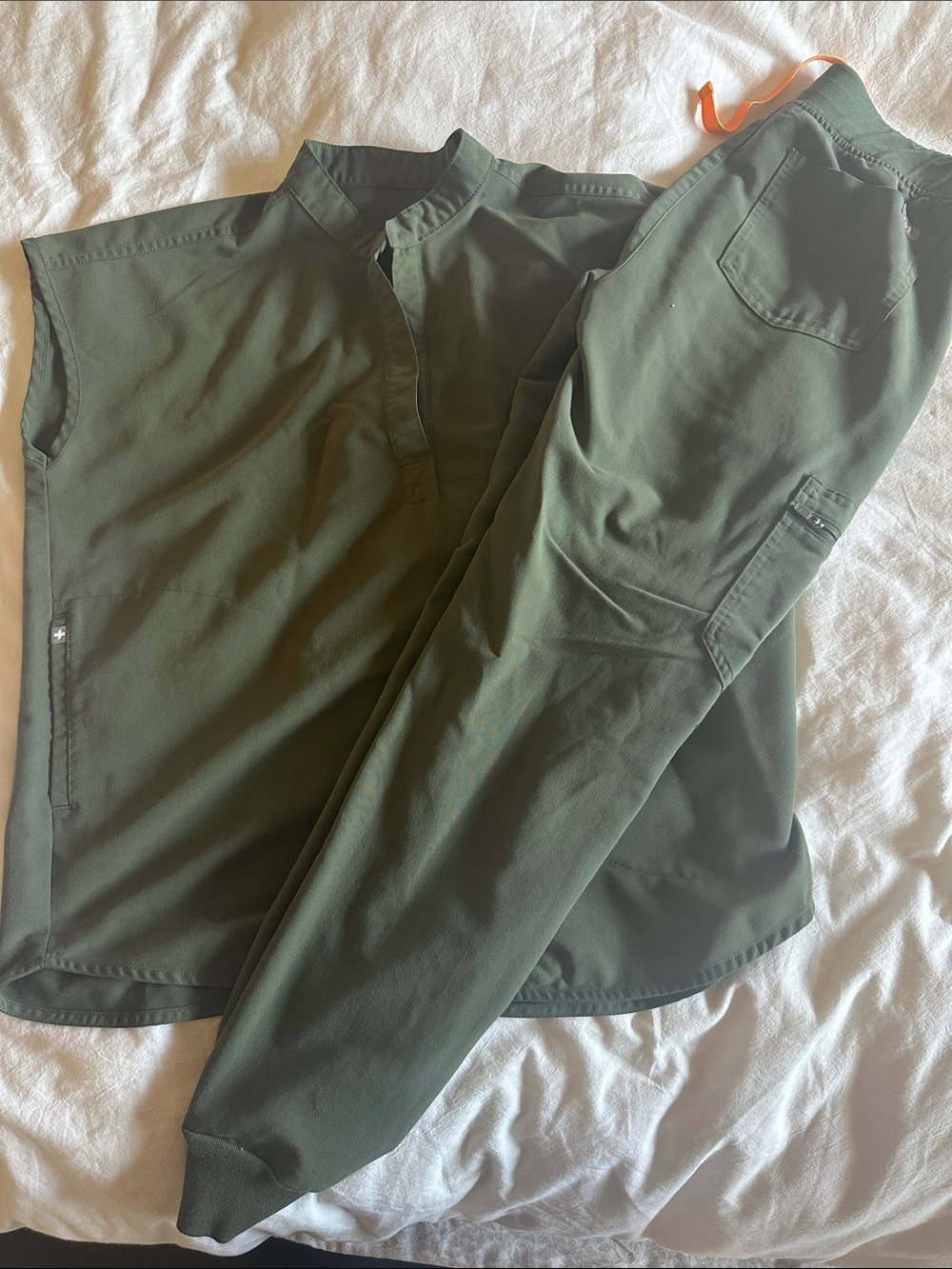 Figs Olive Green Women's Jogger Scrub Set